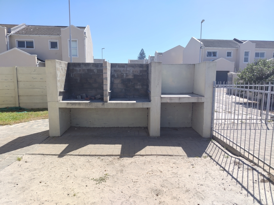 To Let 2 Bedroom Property for Rent in Ottery Western Cape